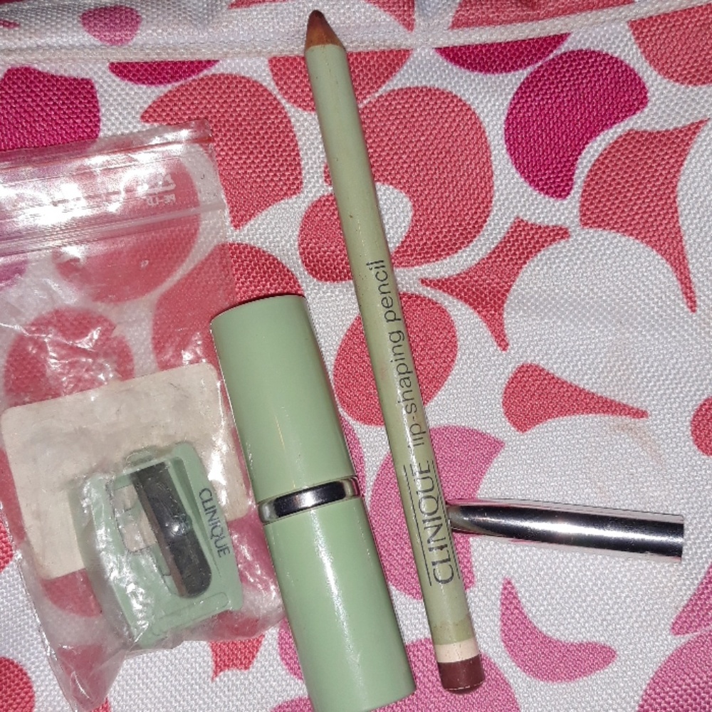 Tender-heart Lipstick with lipliner and sharpener